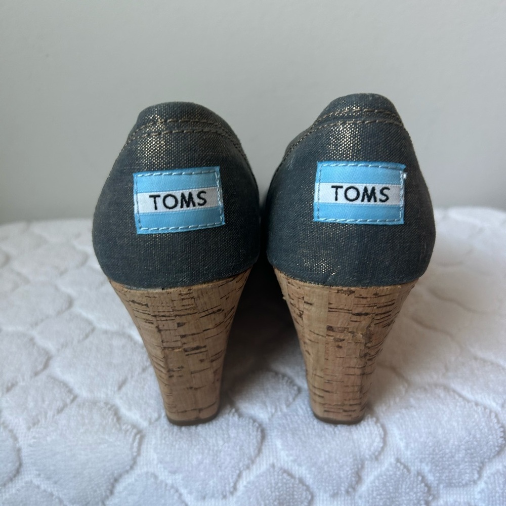 Toms Womens Shiny Denim Wedge Peep Toe Espadrille Sandals Cork Heel Size 8.5 - Picture 5 of 11